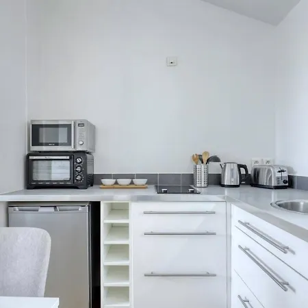 Apartment Classy, New & Large Designed - 16 *