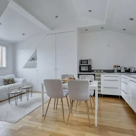 Classy, New & Large Designed - 16 *